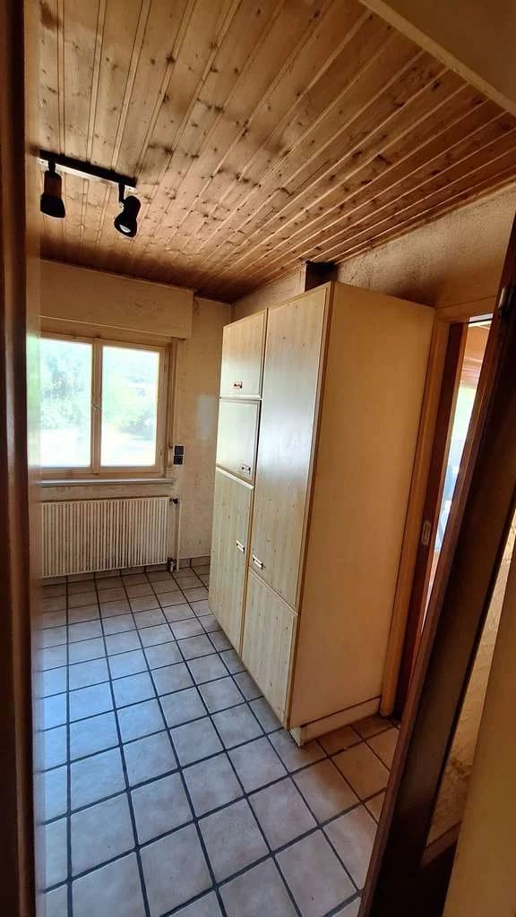Immobilie in Bretten - Freistehendes Einfamilienhaus mit Potenzial in guter Lage in Bretten-Gölshausen - Bild 2