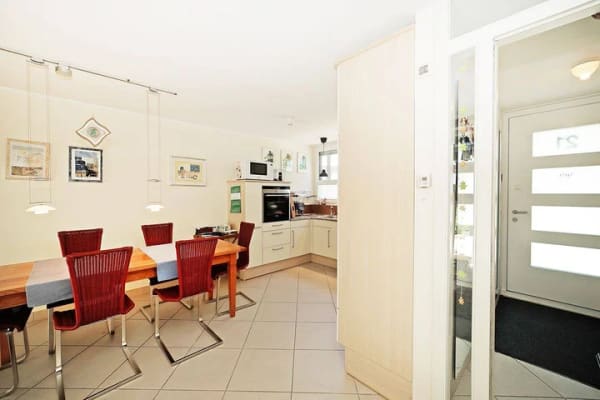 Immobilie in Neubiberg - Familienglück in Neubiberg – Modernisiertes Reihenmittelhaus mit 2 Bädern, EBK & Garage - Bild 4