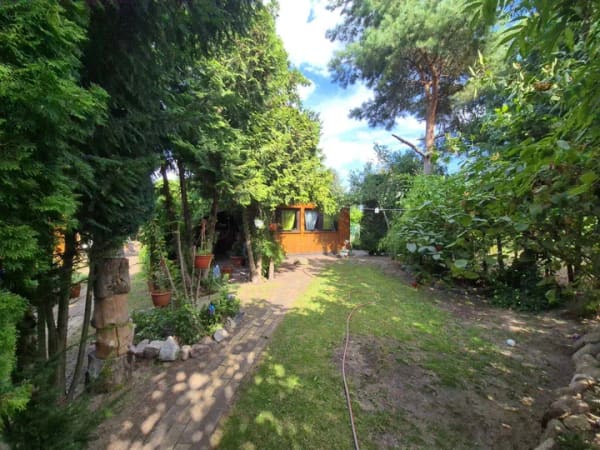 Immobilie in Rathenow - Wohnen auf einer Ebene: Vermietetes, gemütliches Zuhause mit Kamin, Veranda und viel Gestaltungspotenzial in Rathenow... - Bild 1