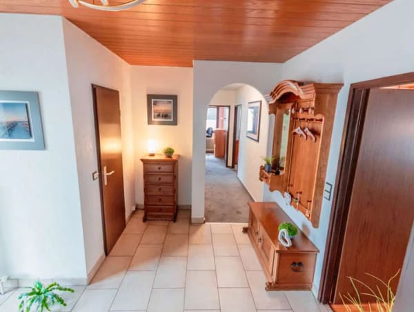 Immobilie in Westhofen - Bungalow mit Charme - großzügiges Grundstück, Garten und Garage - Bild 2