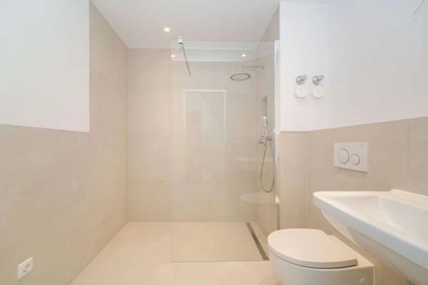 Immobilie in Neubiberg - Helle und modernisierte 3-Zimmer Wohnung - 2 Balkone, komplett modernisiert in München-Neubiberg - Bild 0