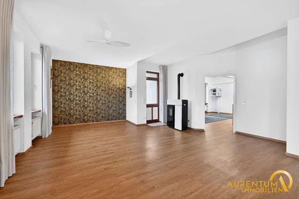 Immobilie in Abensberg - Außergewöhnliches Objekt im Herzen von Abensberg, hochwertig saniert, mit Einliegerwohnung - Bild 1