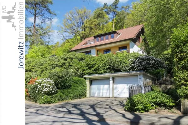 Immobilie in Oerlinghausen - Top-Südhanglage in Oerlinghausen – Dreifamilienhaus mit Doppelgarage - Bild 0