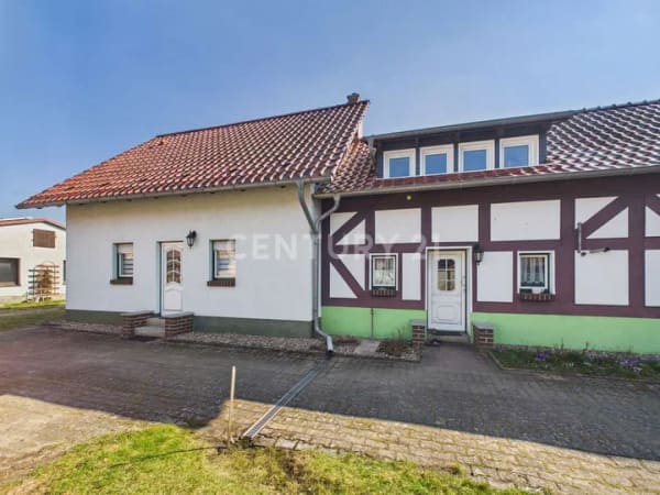 Immobilie in Kyritz - Einzigartiges Immobilien-Ensemble: Charmantes Landhaus, zwei Ausbau-Häuser & weitläufiges Naturareal - Bild 2