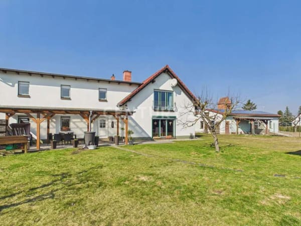Immobilie in Kyritz - Einzigartiges Immobilien-Ensemble: Charmantes Landhaus, zwei Ausbau-Häuser & weitläufiges Naturareal - Bild 3