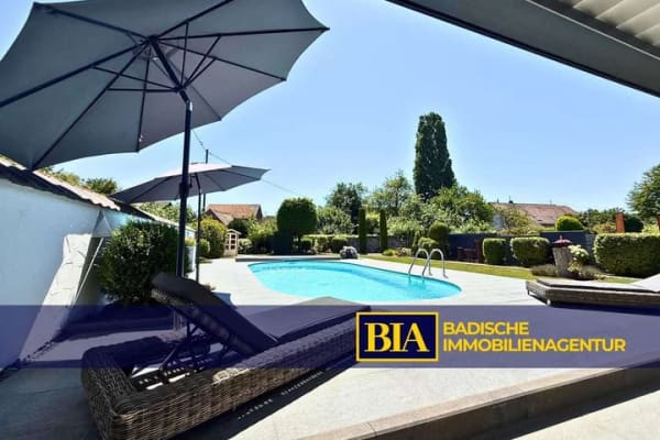 Immobilie in Neuried - Einzigartiges Anwesen mit einem Einfamilienhaus u. Zweifamilienhaus - mit Pool u. traumhaftem Garten - Bild 0