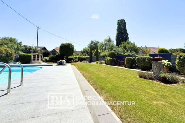 Immobilie in Neuried - Einzigartiges Anwesen mit einem Einfamilienhaus u. Zweifamilienhaus - mit Pool u. traumhaftem Garten - Bild 3