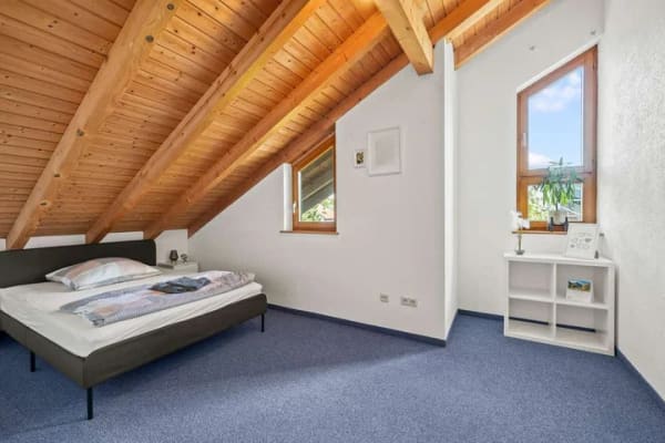 Immobilie in Hohentengen am Hochrhein - Wohnen mit Atmosphäre – gepflegte und modernisierte Doppelhaushälfte mit wertvollen Zusatzflächen - Bild 3