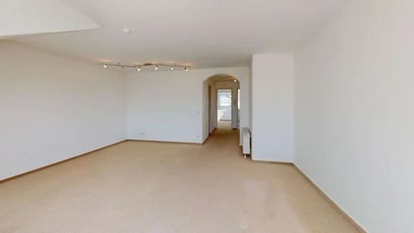 Immobilie in Renningen - Helle 2-Zimmer-Dachgeschosswohnung mit Loggia in ruhiger Lage von Renningen-Malmsheim - Bild 3
