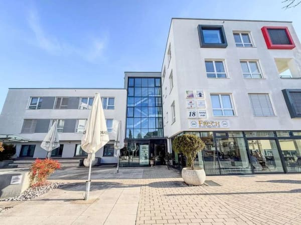 Immobilie in Renningen - Selbst einziehen oder vermieten - modernes, hochwertig möbliertes Apartment in S-Bahn-Nähe - Bild 0
