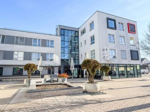 Immobilie in Renningen - Selbst einziehen oder vermieten - modernes, hochwertig möbliertes Apartment in S-Bahn-Nähe - Bild 3