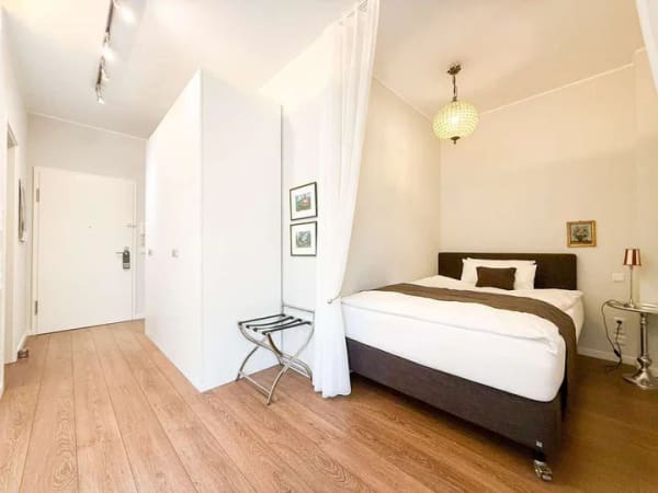 Immobilie in Renningen - Selbst einziehen oder vermieten - modernes, hochwertig möbliertes Apartment in S-Bahn-Nähe - Bild 4