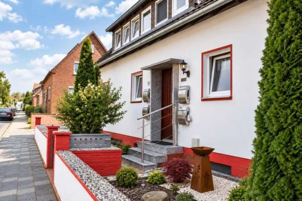 Immobilie in Sarstedt - Mehrfamilienhaus mit vier Wohneinheiten - Bild 0