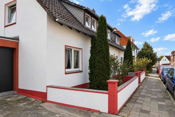 Immobilie in Sarstedt - Mehrfamilienhaus mit vier Wohneinheiten - Bild 2
