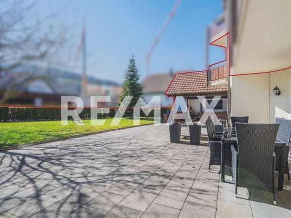 Immobilie in Lauchringen - RE/MAX: Großzügige ETW mit 2 Balkonen, Terrasse, Garten, Doppelgarage + 2 Stellpl. - Nähe Schweiz! - Bild 4