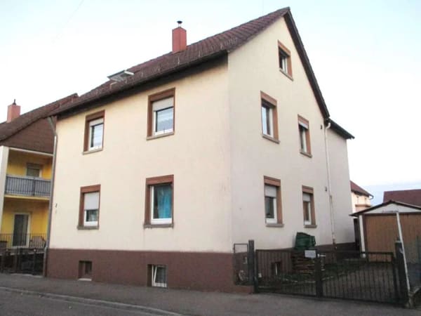 Immobilie in Eislingen/Fils - Gemütliches Zweifamilienhaus - Bild 0