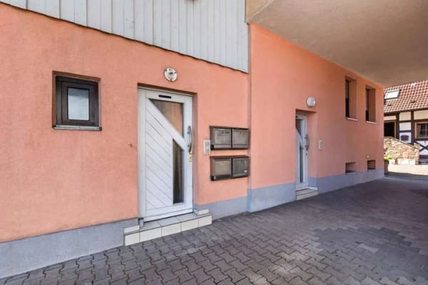 Immobilie in Malsch - Zentral gelegene 2-Zimmer-EG-Wohnung in Malsch — direkt an der Bushaltestelle - Bild 1