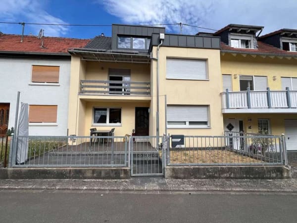 Immobilie in Staudernheim - Top-Gelegenheit! Gepflegtes und renoviertes Reihenmittelhaus in Staudernheim zu verkaufen! - Bild 0