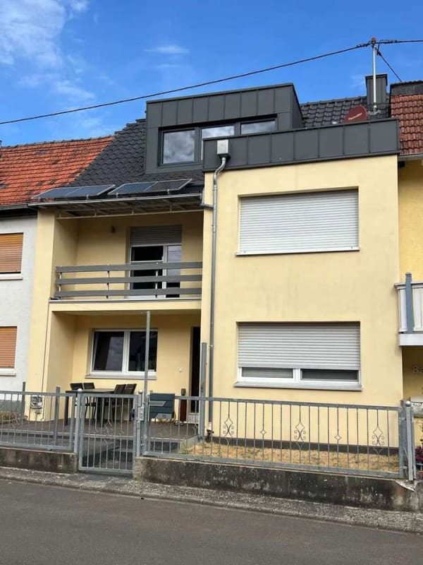 Immobilie in Staudernheim - Top-Gelegenheit! Gepflegtes und renoviertes Reihenmittelhaus in Staudernheim zu verkaufen! - Bild 1