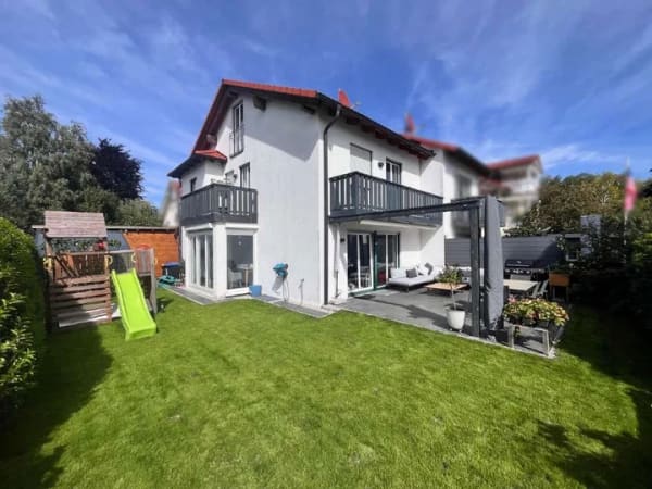 Immobilie in Schondorf am Ammersee - Viel Raum fürs Leben. Ein Garten für sich. 5,5 Zimmer DHH mit Süd-/West-Ausrichtung - Bild 1