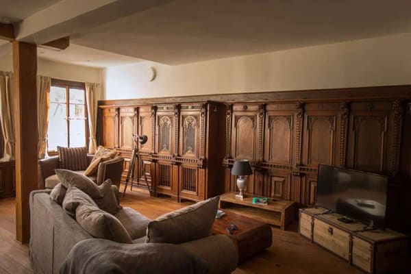 Immobilie in Walluf - DIESES HAUS WIRD SIE ÜBERRASCHEN
Historisches Anwesen mit vier Wohnungen direkt am Rhein - Bild 3
