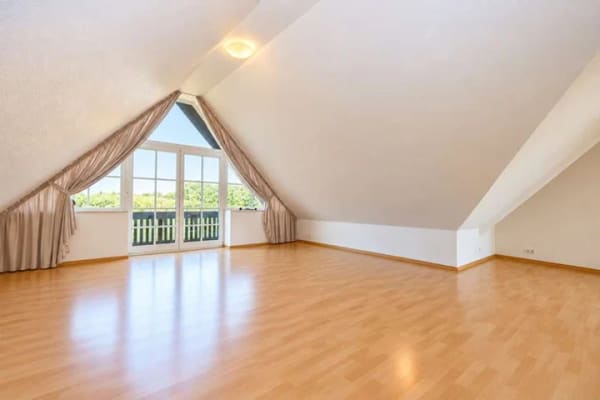 Immobilie in Papendorf - Charmante ca. 55 m² große 2 Zimmer Wohnung mit Balkon ins Grüne u. Stellplatz in Papendorf. - Bild 2