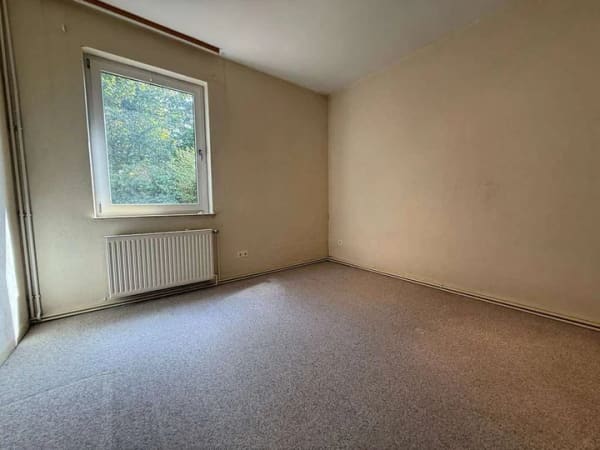 Immobilie in Neustadt am Rübenberge - Sanierungsbedürftiges Einfamilienhaus in idyllischer Feldrandlage mit unverbaubarem Weitblick - Bild 1
