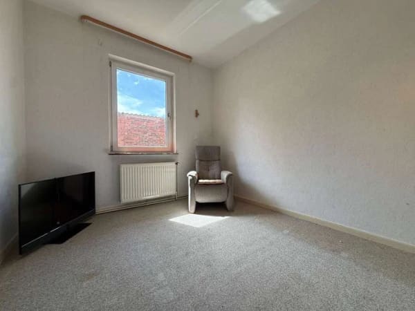 Immobilie in Neustadt am Rübenberge - Sanierungsbedürftiges Einfamilienhaus in idyllischer Feldrandlage mit unverbaubarem Weitblick - Bild 2