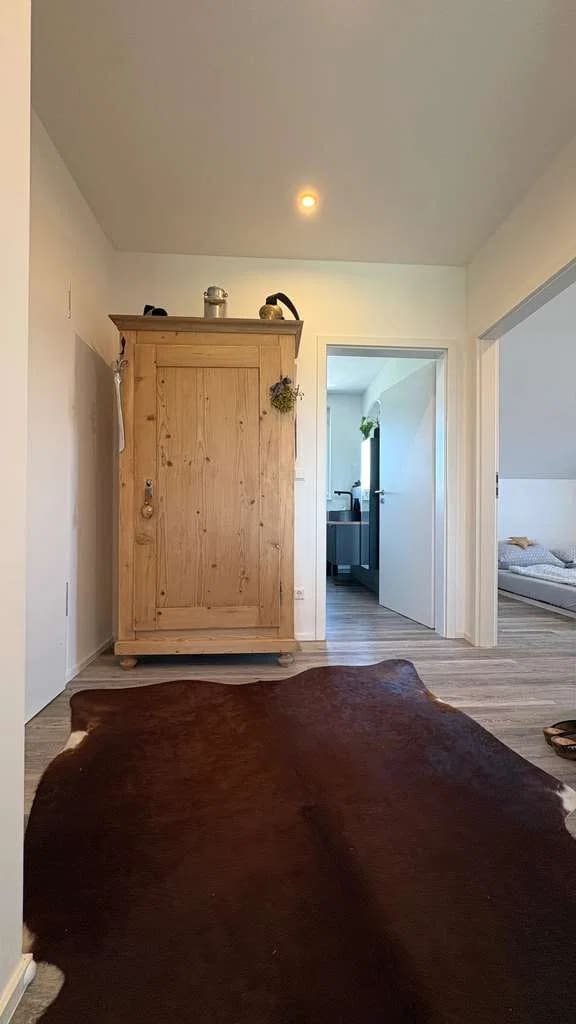 Immobilie in Oberreute - Allgäu-Feeling: 3-Zi-DG mit Balkon, Fernblick und hochwertiger Design-Küche in Oberreute - Bild 1