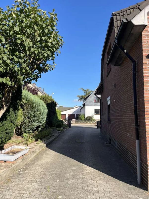 Immobilie in Osloß - Einfamilienhaus mit großem Grundstück /Scheune- viel Platz für individuelle Gestaltungsmöglichkeiten - Bild 3