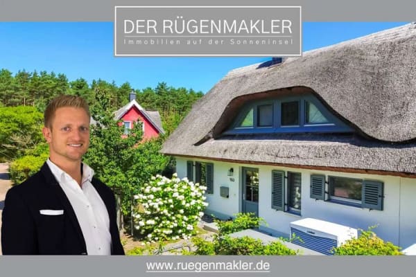 Immobilie in Glowe - Ihr Wohlfühl-Reetdach-Ferienhaus in ruhiger und strandnaher Lage im Ostseebad Glowe auf Rügen - Bild 0
