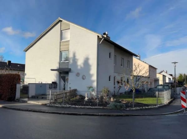 Immobilie in Deggendorf - 3-Familienhaus bevorzugte Lage in Deggendorf, Rörerstraße - Bild 0