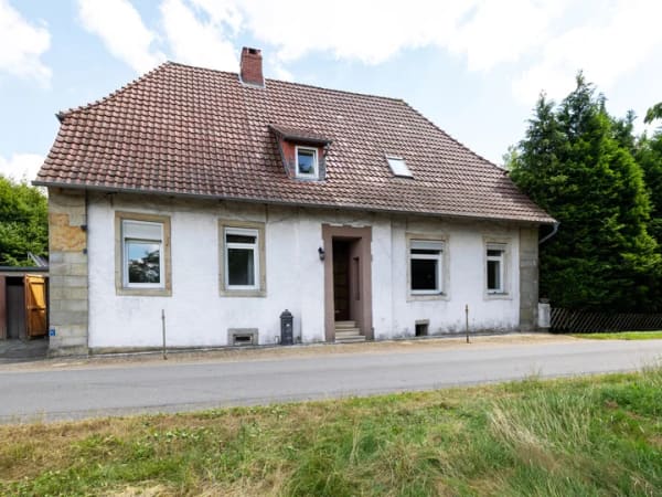 Immobilie in Varrel - Historisches Einfamilienhaus mit großem Grundstück und viel Potenzial - Bild 3