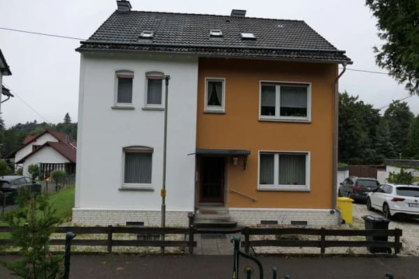 Immobilie in Hilchenbach - Familienfreundliches Zweigenerationenhaus in ruhiger Lage - Bild 2