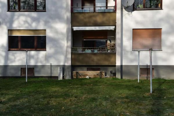 Immobilie in Ranstadt - KÄUFERPROVISIONSFREI! Hochparterre-Wohnung (4 ZKB) mit Gartenanteil, Loggia und Garage. Randlage! - Bild 1