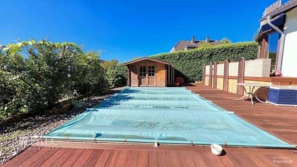 Immobilie in Overath - Freistehendes 2 Familienhaus mit Pool und Fernblick in Feldrandlage - Bild 4