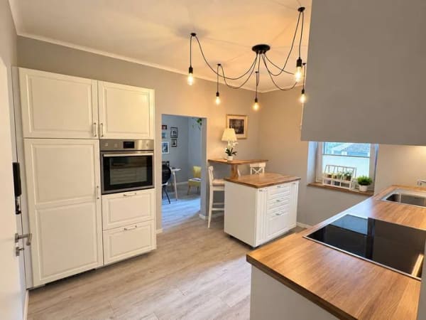 Immobilie in Hütschenhausen - ZWEI HÄUSER - EIN ZUHAUSE! Ca. 290 m² Wohnfläche + 3 Garagen - PROVISIONSFREI! - Bild 1