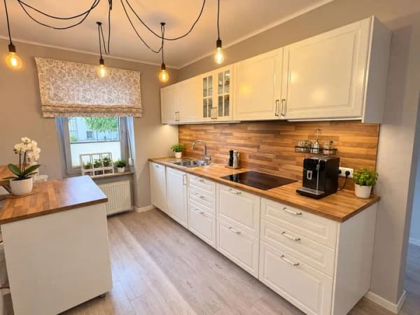 Immobilie in Hütschenhausen - ZWEI HÄUSER - EIN ZUHAUSE! Ca. 290 m² Wohnfläche + 3 Garagen - PROVISIONSFREI! - Bild 2