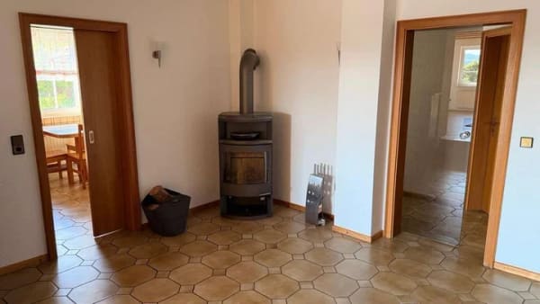 Immobilie in Hessisch Lichtenau - Wohnen und Arbeiten perfekt verbinden – großzügiges Einfamilienhaus mit separater Gewerbeeinheit - Bild 4