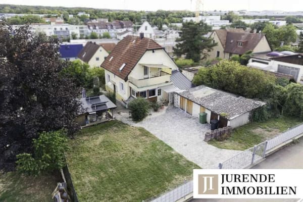 Immobilie in Knittlingen - Einfamilienhaus mit tollem Grundstück in Knittlingen - Bild 0