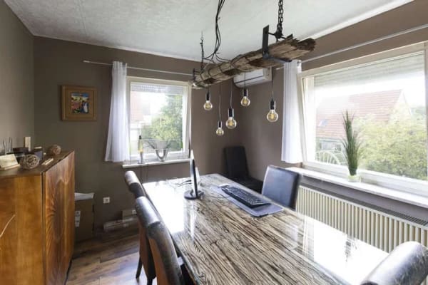 Immobilie in Knittlingen - Einfamilienhaus mit tollem Grundstück in Knittlingen - Bild 2