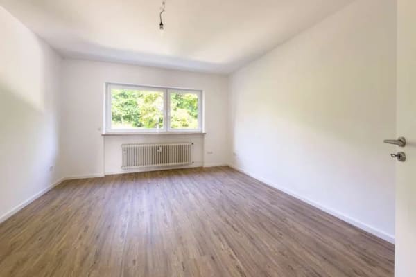 Immobilie in Feldafing - Nur wenige Schritte zum Starnberger See – 3-Zimmer-Wohnung mit großer Loggia in Feldafing - Bild 2