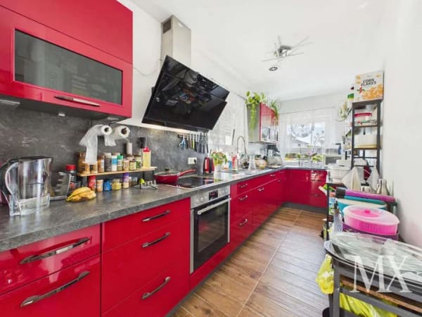 Immobilie in Künzing - Einfamilienhaus mit 5 Zimmern, PV-Anlage und Garage in Künzing - Bild 3