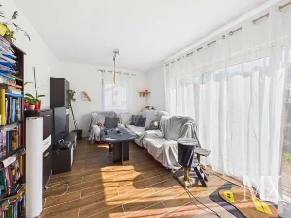 Immobilie in Künzing - Einfamilienhaus mit 5 Zimmern, PV-Anlage und Garage in Künzing - Bild 4