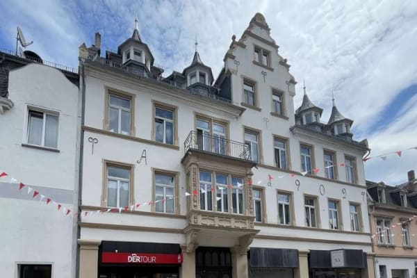 Immobilie in Eltville am Rhein - Stilvolle 3-Zimmerwohnung mit Stellplatz im Stadtkern von Eltville - Bild 0