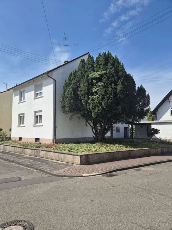 Immobilie in Hatzenbühl - Zuhause mit 5,5 Zimmern und viel Platz in Hatzenbühl - Bild 0