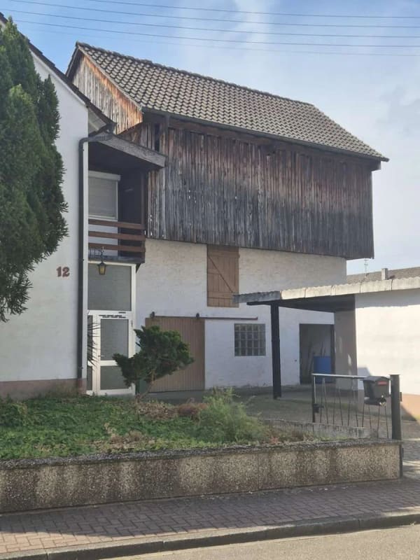 Immobilie in Hatzenbühl - Zuhause mit 5,5 Zimmern und viel Platz in Hatzenbühl - Bild 2