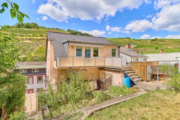 Immobilie in Rüdesheim am Rhein - Wohnen mit Weitblick: Gepflegtes Mehrfamilienhaus im Rheingau - Bild 1