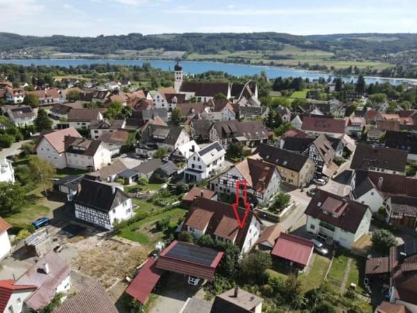 Immobilie in Öhningen - Einfamilienhaus (Doppelhaushälfte) mit Einliegerwohnung und Garage - Öhningen / Höri - Bild 2