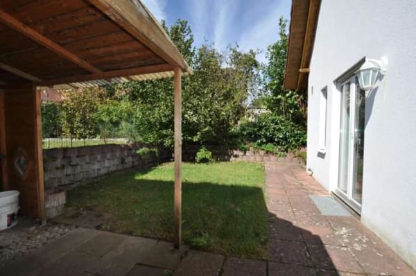 Immobilie in Öhningen - Einfamilienhaus (Doppelhaushälfte) mit Einliegerwohnung und Garage - Öhningen / Höri - Bild 4
